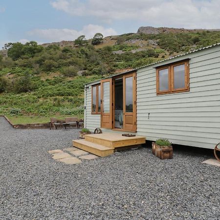 Tan Y Castell Shepherds Hut 랑골렌 외부 사진