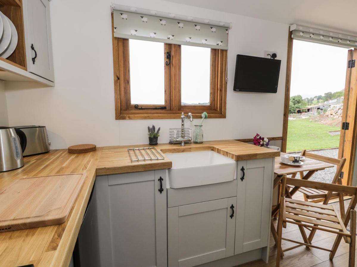 Tan Y Castell Shepherds Hut 랑골렌 외부 사진